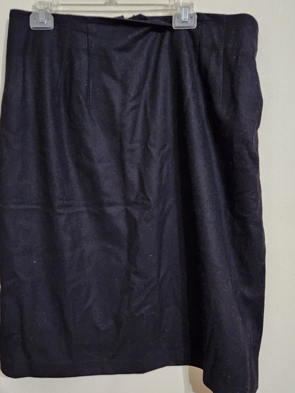 Vintage Sag Harbor Black Pencil Skirt, Length 26 inches